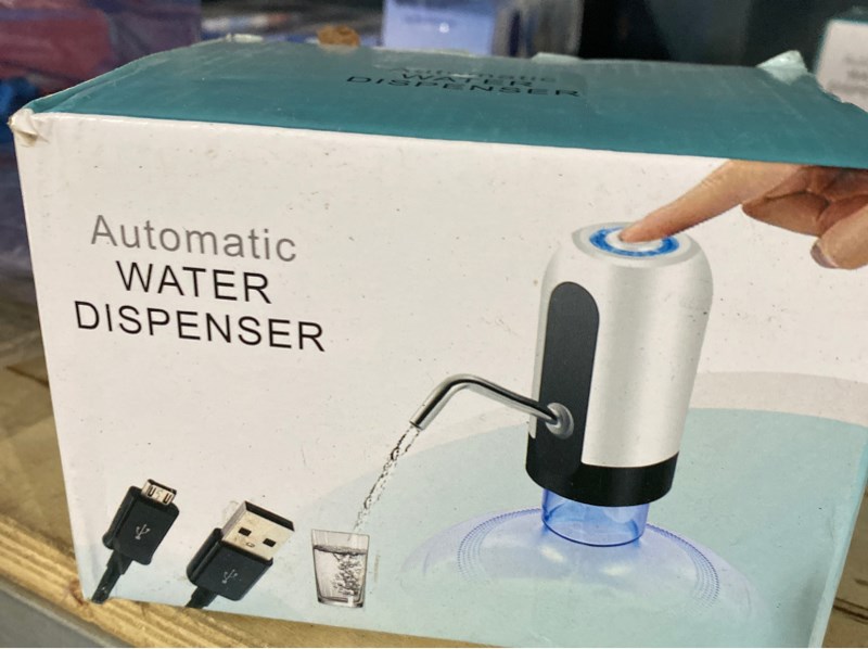 Dụng cụ lấy nước tự động