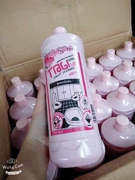 Tẩy bồn cầu okay