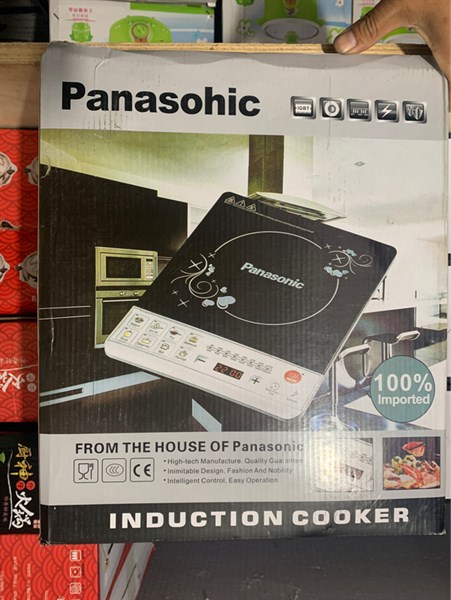 Bếp từ panasonic tặng nồi