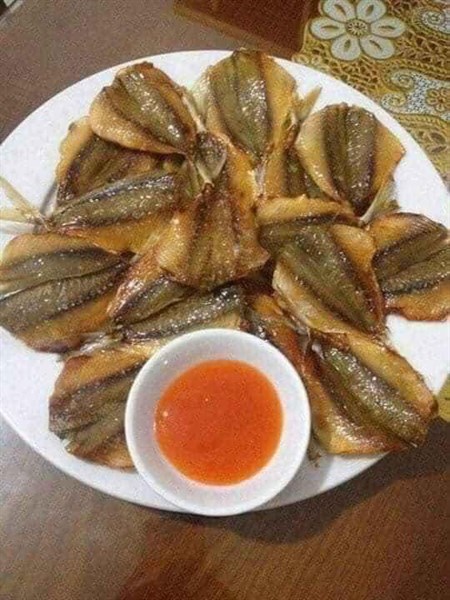 Cá chỉ vàng ( 1kg )