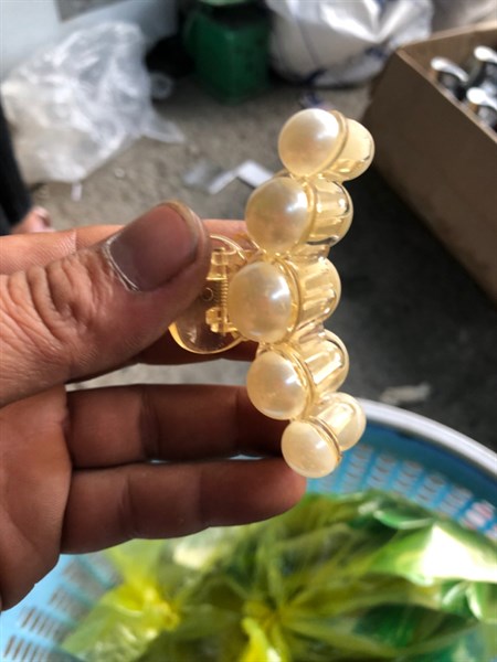 Kẹp tóc ngọc trai