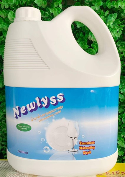 Nước rửa chén quế newlyss chai 3600ml