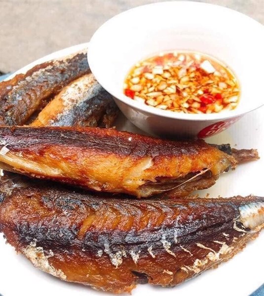 Cá nục to