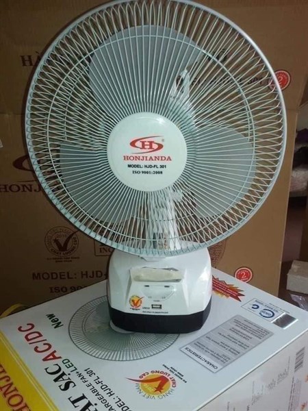 Quạt tích điện để bàn 301