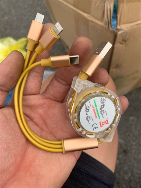 Sạc dây rút 3 đầu