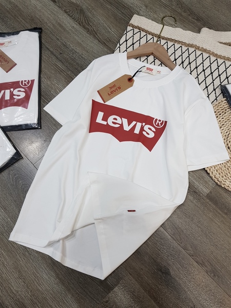 Áo phông Levis màu trắng cộc tay