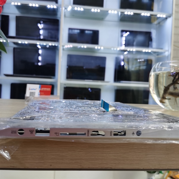 Asus TP550 MẶT C, trắng, cũ