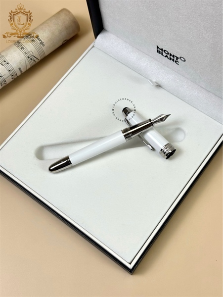 Bút máy Montblanc sơn mài trắng mạ platinum