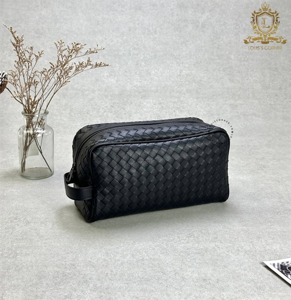 Clutch Bottega nan đen hình khối