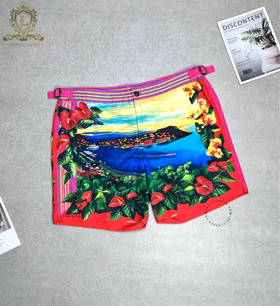 Short gió Dolce biển viền hoa cạp kẻ hồng