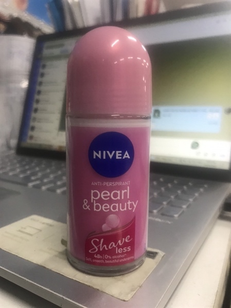 Lăn khử mùi NIVEA mịn mướt 50ML