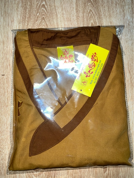 Áo nữ cổ tim bầu