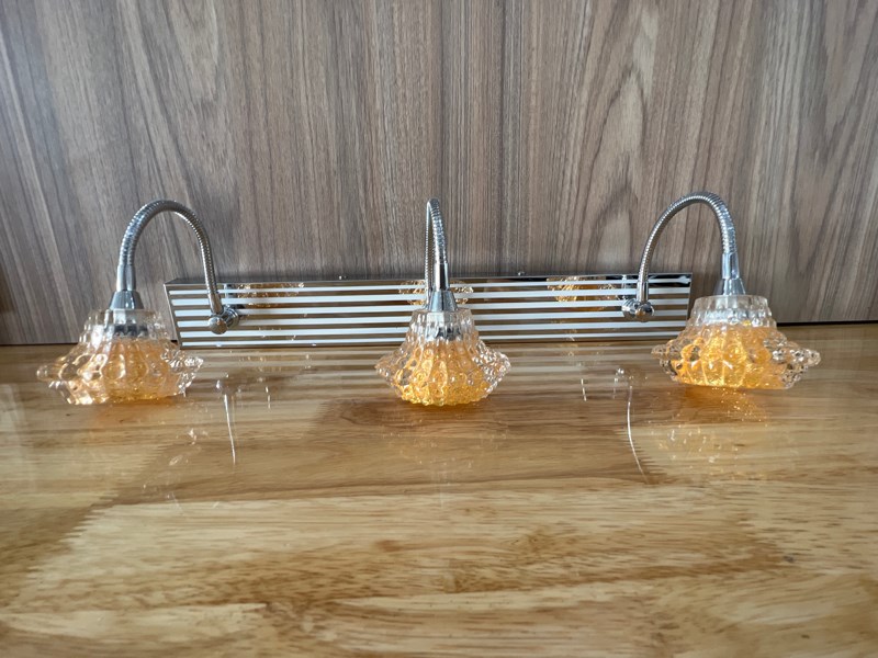 Đèn rọi tranh 3 bóng 3 chế độ