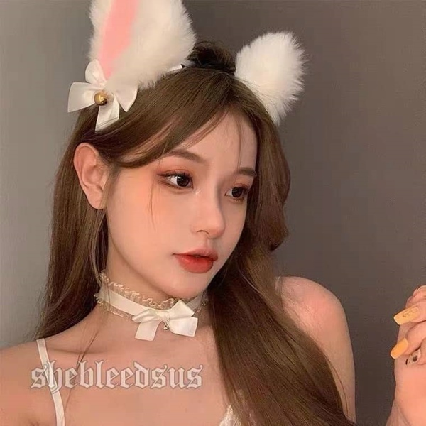 Cài tóc tai mèo lông có chuông