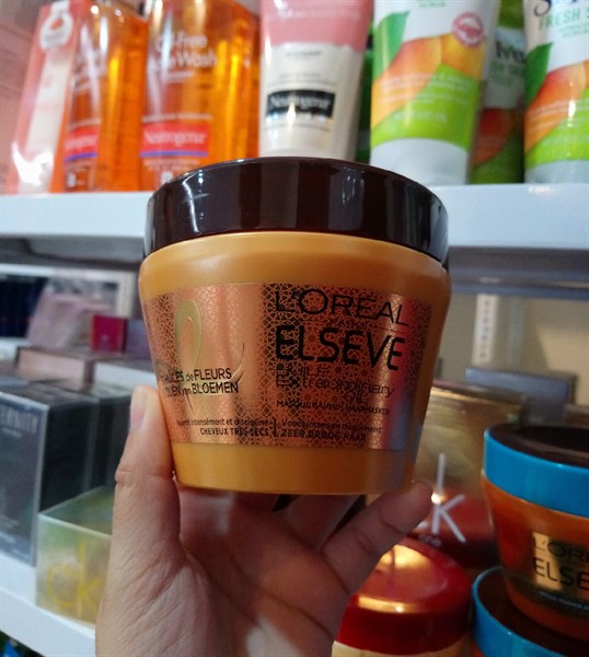 Kem ủ tóc Loreal Paris Elseve Extraordinerry Oil Nourishing Hair Mask