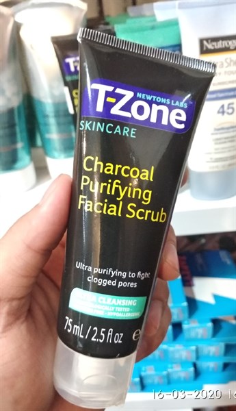 Sữa rửa mặt T-Zone Charcoal Purifying Facial Scrub