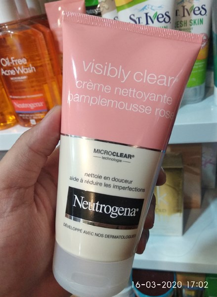 Sữa rửa mặt Neutrogena Visibly Clear