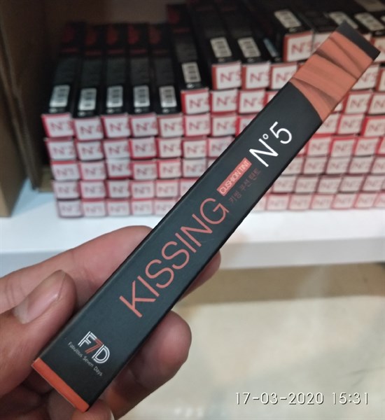 Son Kissing N5