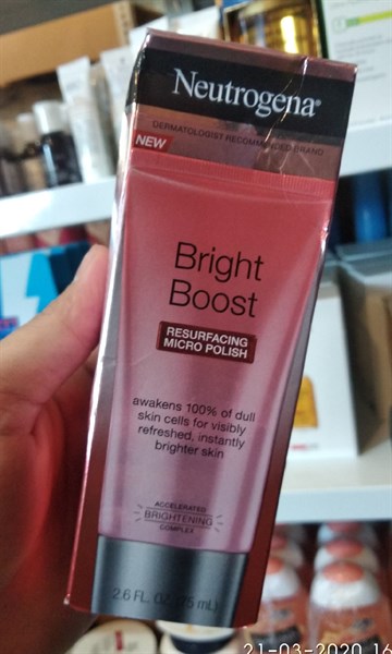Kem tẩy da chêt Neutrogena Bright Boost with glycolic