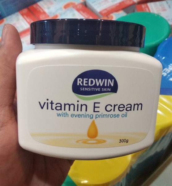 Kem dưỡng da Vitamin E Redwin