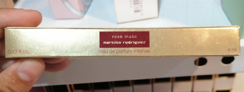 Nước hoa rose musc narciso rodriguez EDP 4ml