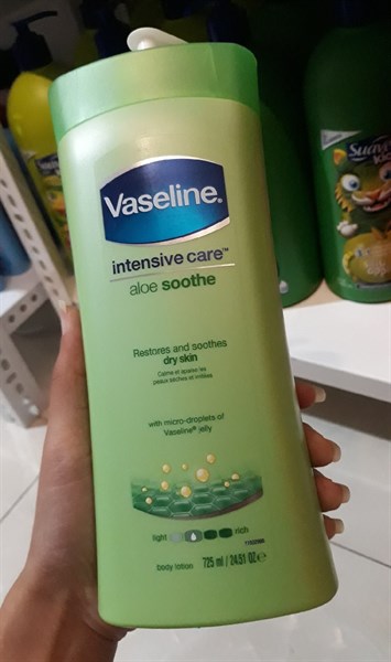 Kem dưỡng thể Vasaline xanh lá 725ml