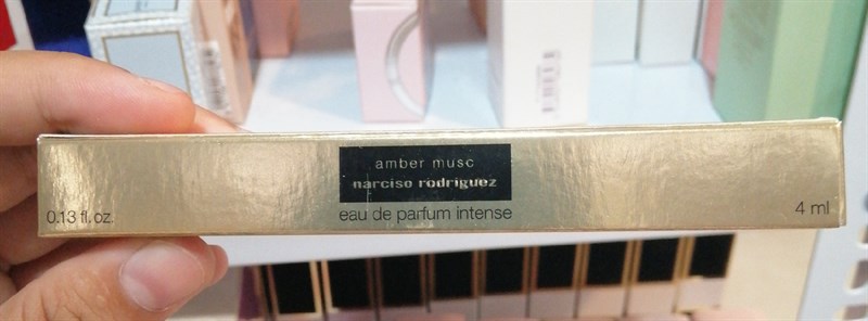 Nước hoa nhí amber musc narcio rodriguez EDP 4ml