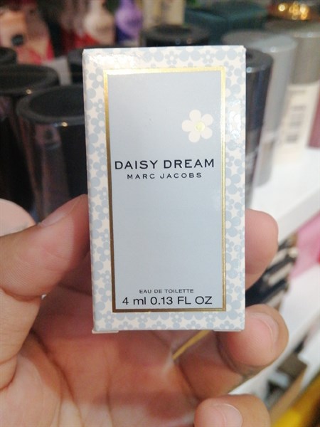 Nước hoa nhí Daisy Dream Marc Jacob EDT 4ml