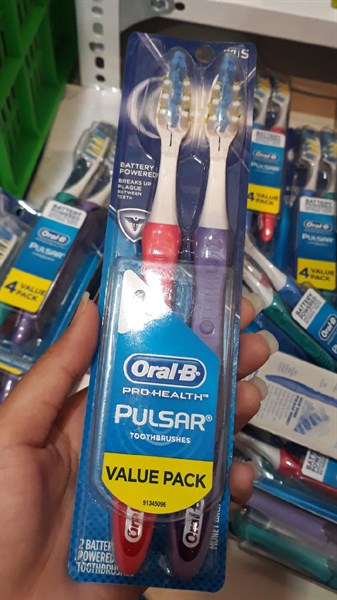Set 2 bàn chải điện Oral-B