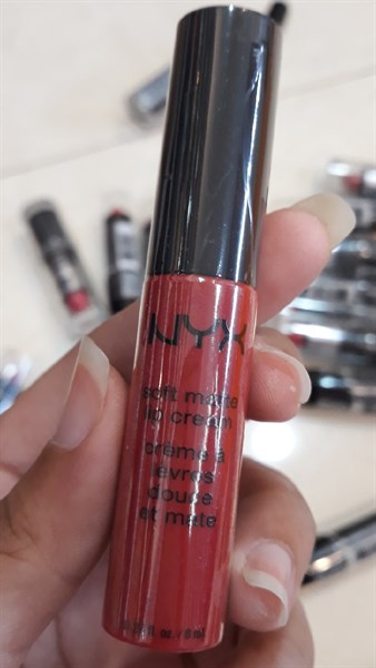 Son kem NYX màu amsterdam C01