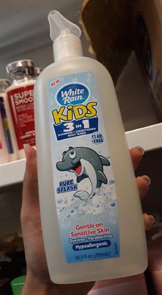 Tắm gội WhiteRain Kids cá heo 783ml