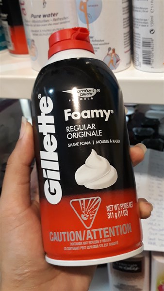 Kem cạo râu Gillette đỏ