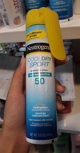 Xịt chống nắng Neutrogena spf50