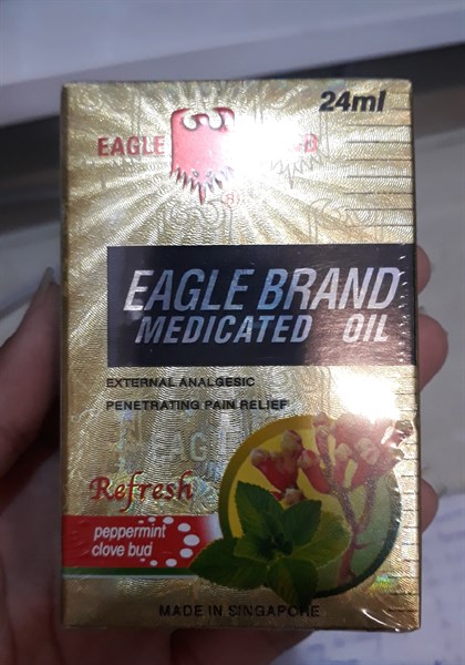 Dầu gió Eagle vàng