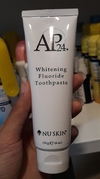 Kem đánh răng AP24