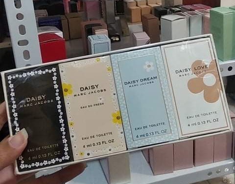 Set nước hoa Daisy Marc Jacobs 4ml