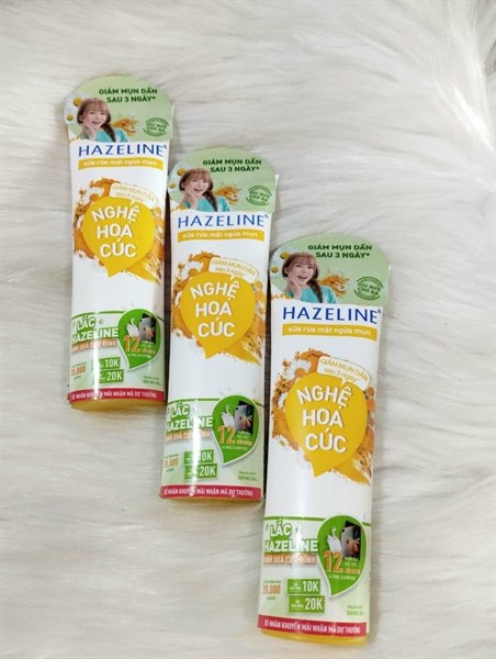 Sữa Rửa Mặt Hazeline Nghệ Hoa cúc 100gr