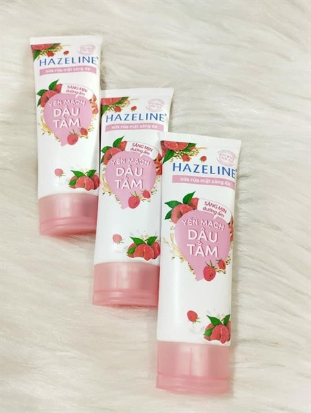 Sữa Rửa Mặt Hazeline Yến Mạch Dâu Tằm 100gr