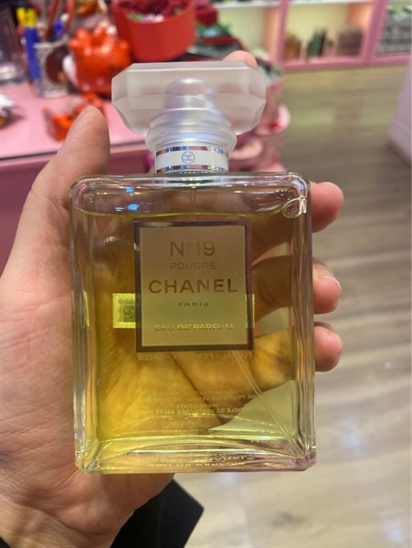 Chiết Chanel N19 poudre xanh lá 10ml