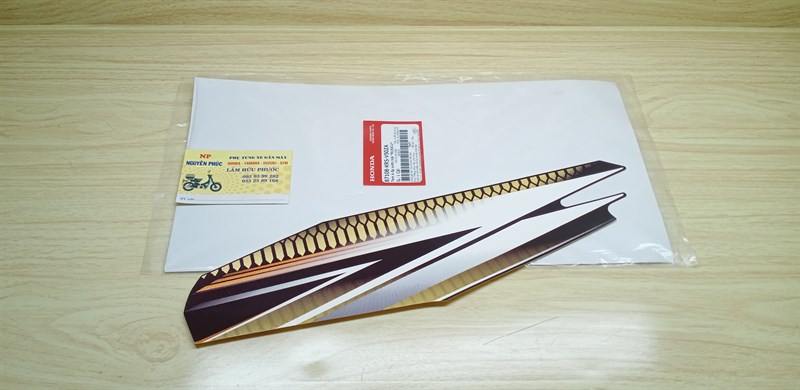 Tem cốp W Anpha + Nho Trái