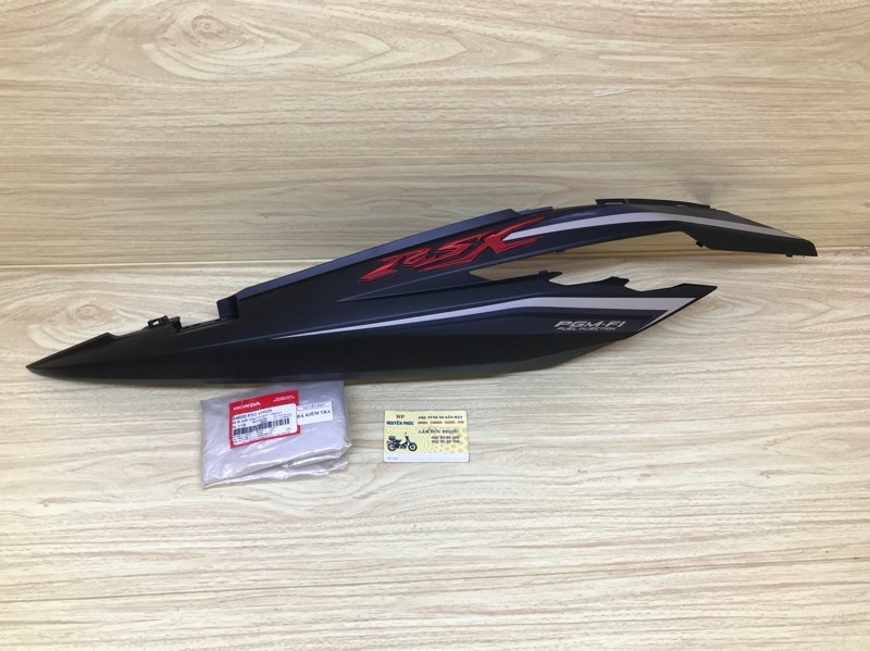 Ốp sườn RSX 22 Fi Đen Nhám có tem Xanh Lam Phải ( Xe Bánh Mâm Đen Nhám Xanh Lam PB420M )
