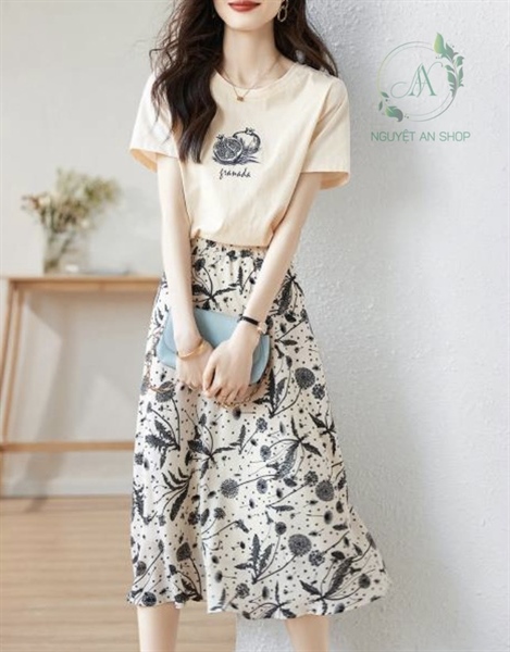 Combo áo cotton và chân váy xòe