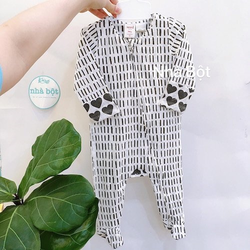 Sleep Suit Seed 180521 trắng sọc đen tay trái tim