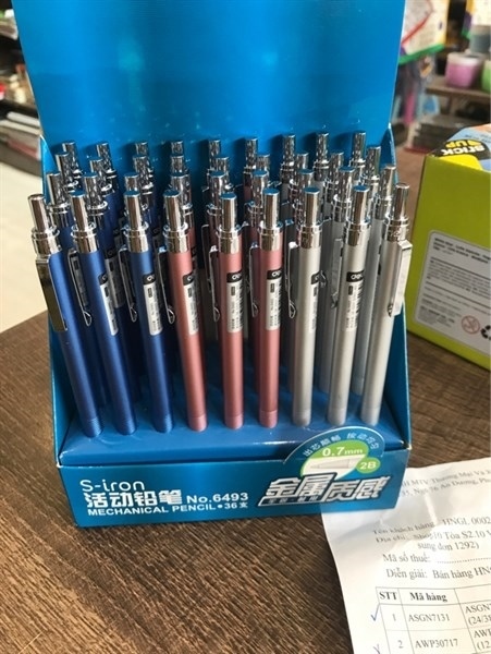 BÚT CHÌ KIM CAO CẤP DELI 0.7 6493