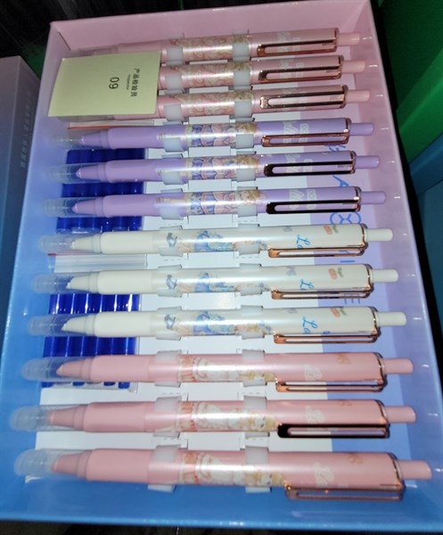 BÚT MÁY BẤM TẨY 5005M