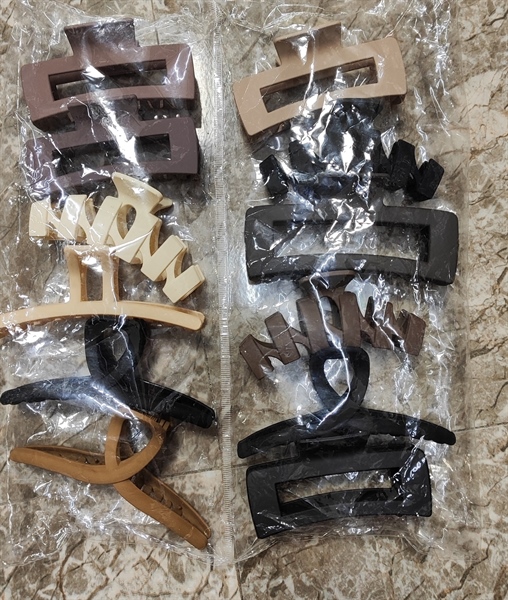 Tách cặp tóc cỡ to vỉ 12c