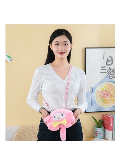 Túi TẾT đeo chéo nhỏ Sanrio bằng lông