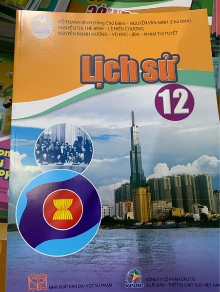 Lịch sử 12 Cánh diều
