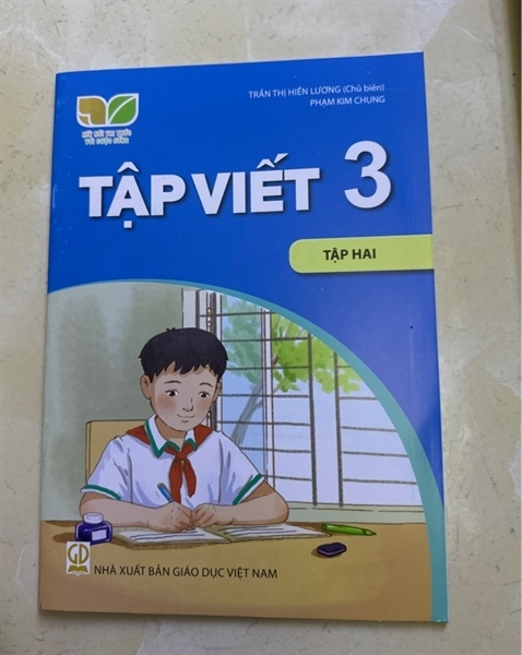 Tập viết 3/2 KNTT