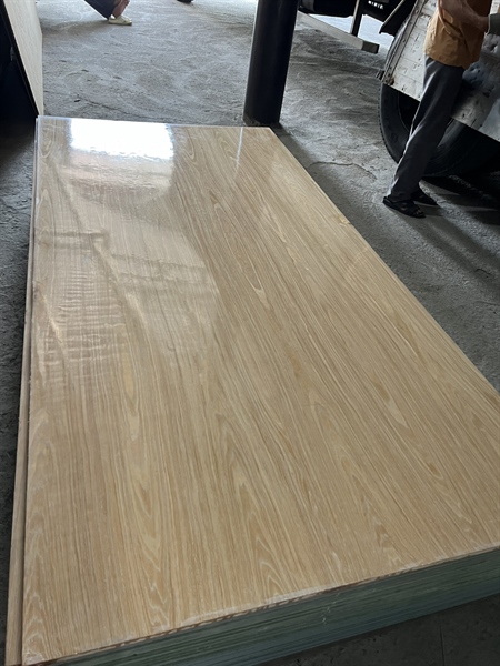 Ván Cao su Sồi KT keo 2 mặt 18mm